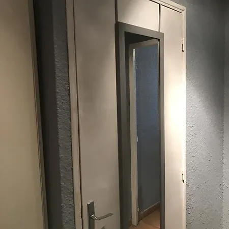 A La Confluence Apartment
