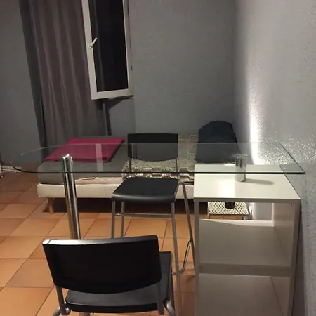 Apartment A La Confluence *